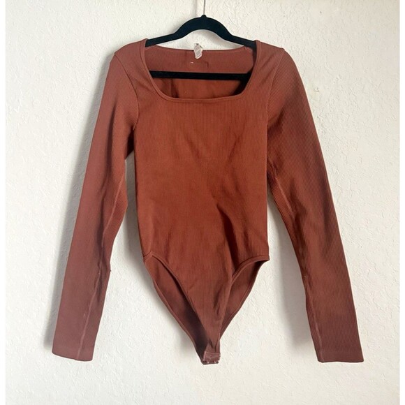 Mooslover Tops - MOOSLOVER Women's Brown Ribbed Long Sleeve Bodysuit Stretch Opaque S